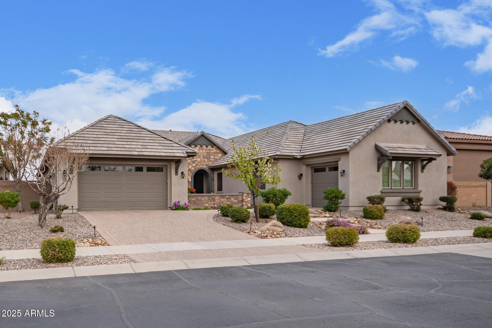 19318 E WALNUT Road