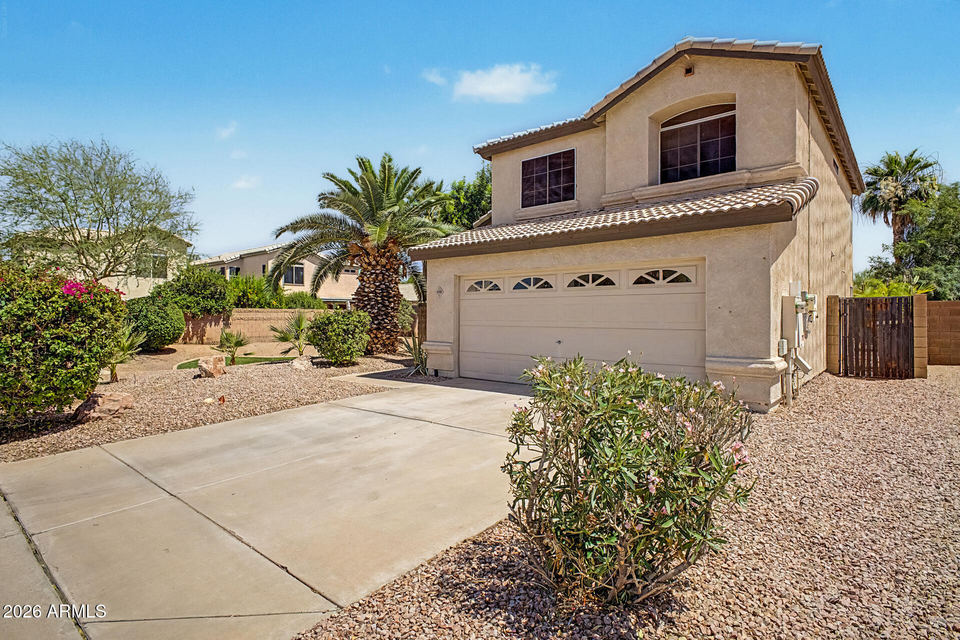 2155 W OLLA Avenue