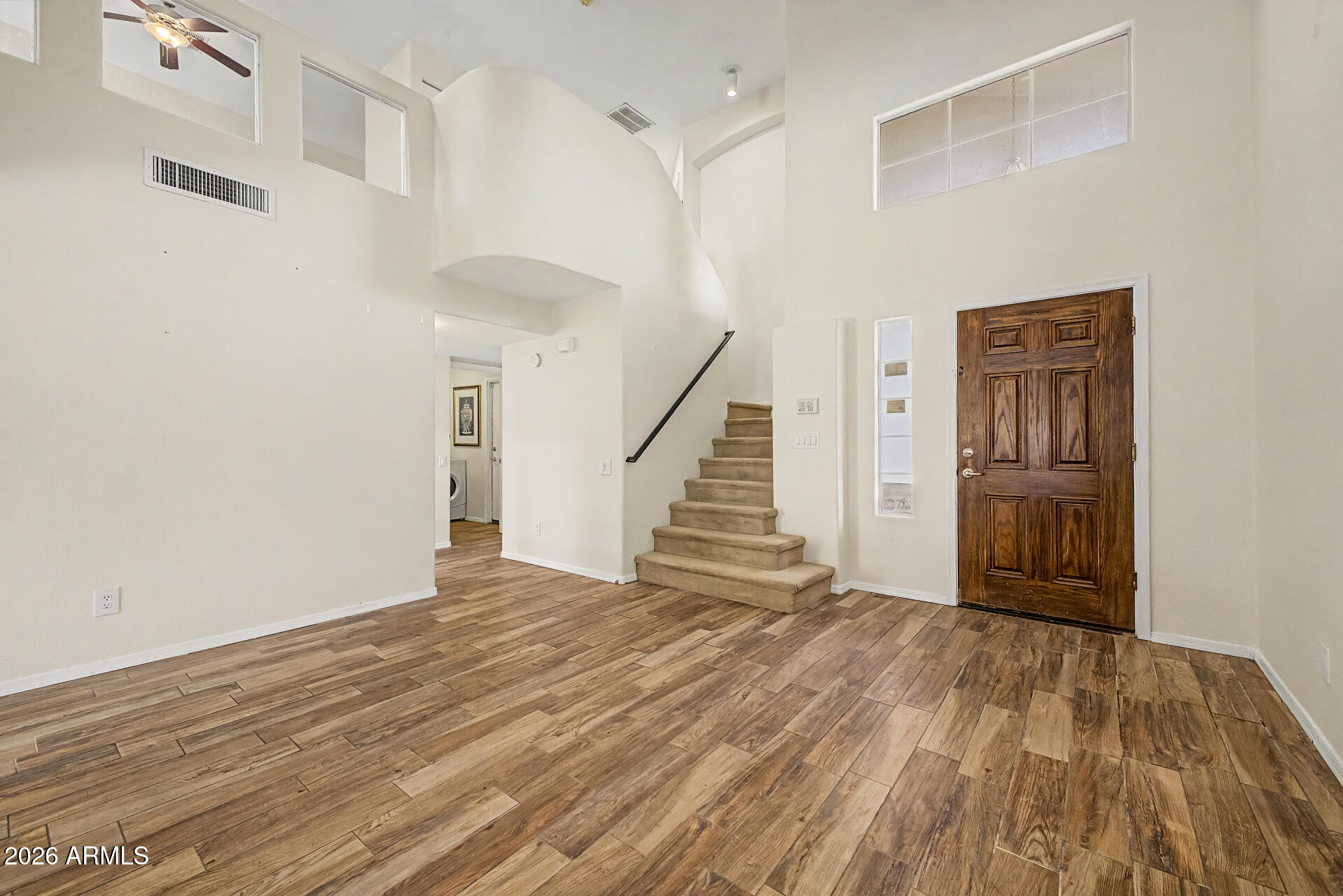 2155 W OLLA Avenue