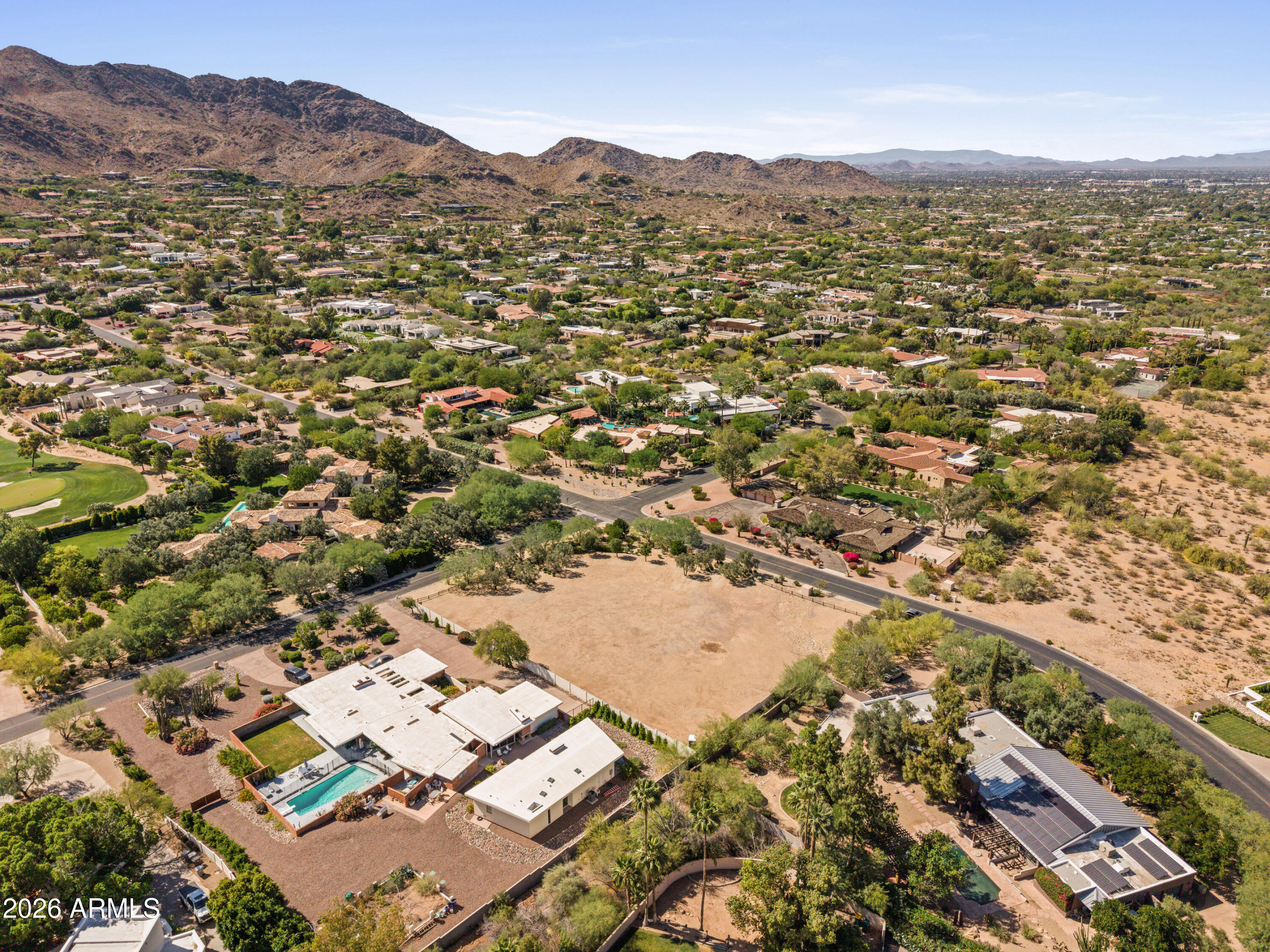 5125 E ROADRUNNER Road 73