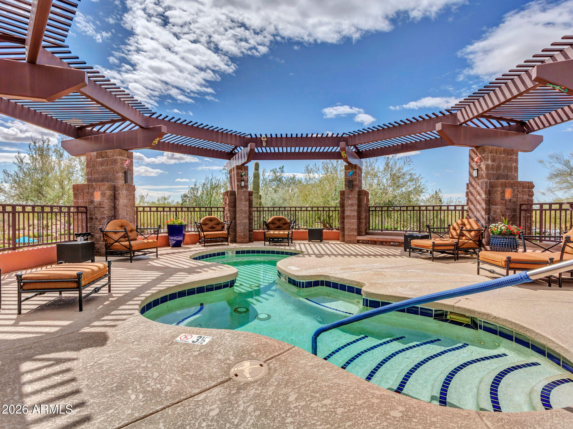 ANTHEM COUNTRY CLUB - Residential