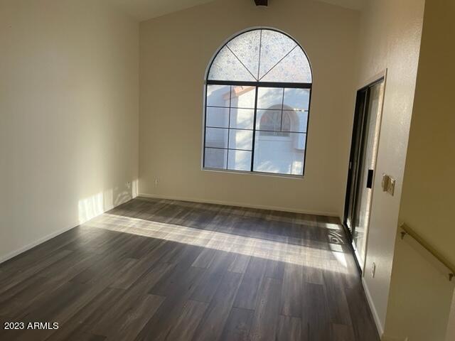 818 S WESTWOOD -- 233