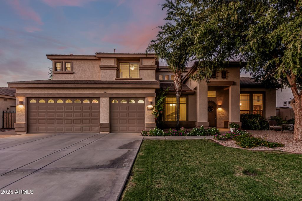 Photo of 246 E Frances Lane, Gilbert, AZ 85295 (MLS # 6926233)