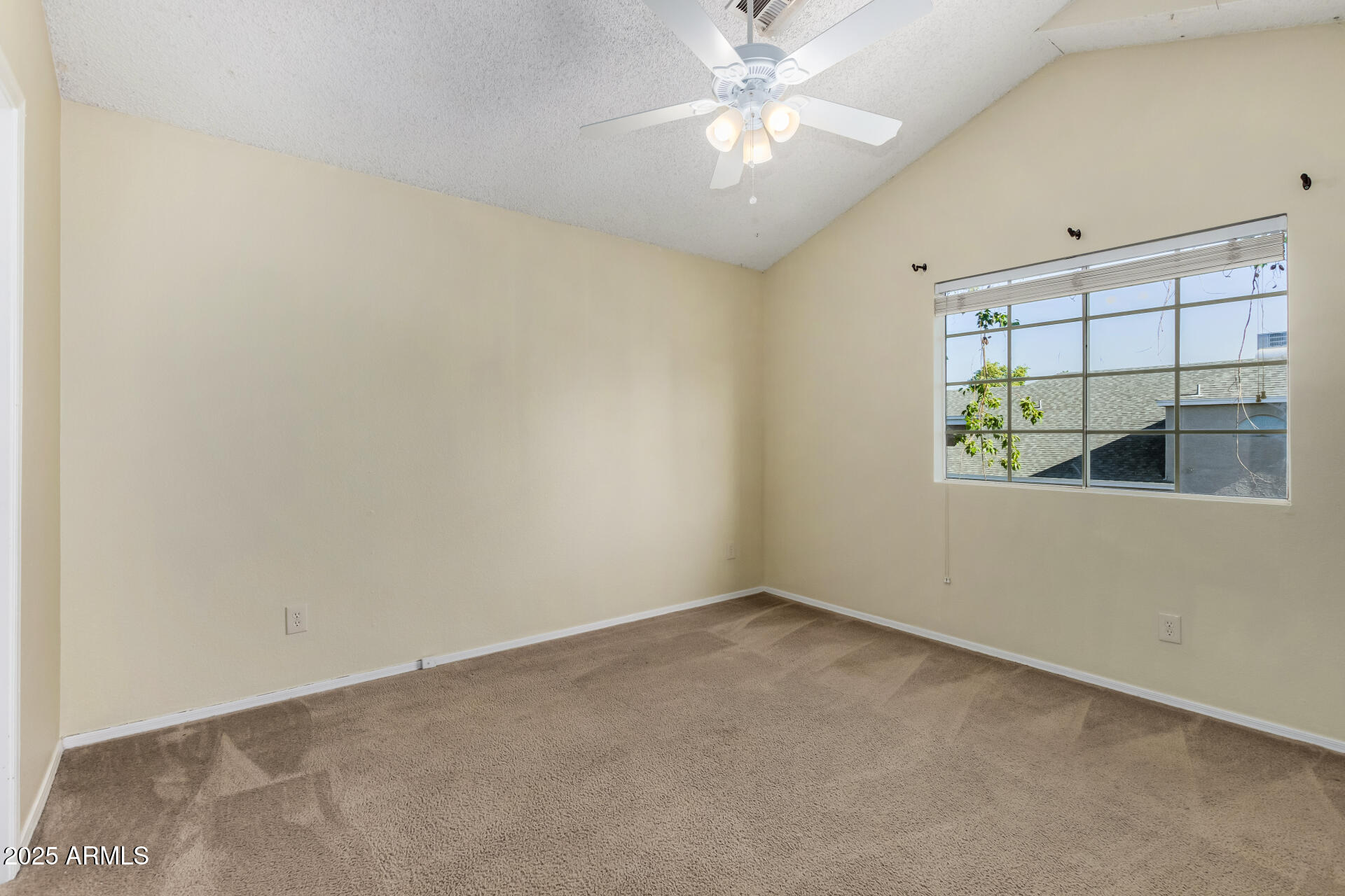 Chandler, Arizona 85226, United States, 3 Bedrooms Bedrooms, ,2 BathroomsBathrooms,Residential,Pending,4334