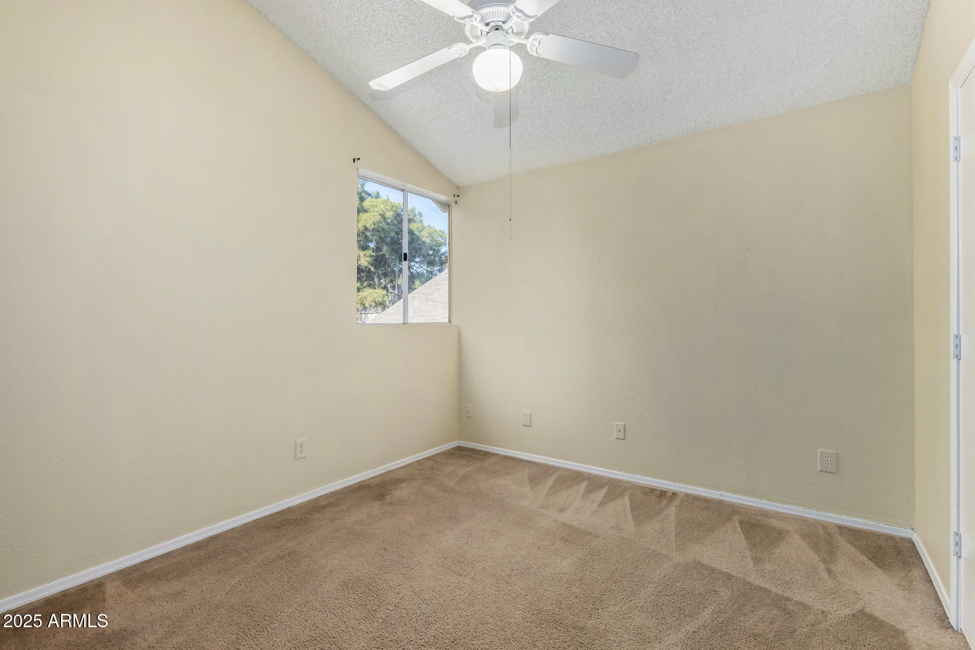 Chandler, Arizona 85226, United States, 3 Bedrooms Bedrooms, ,2 BathroomsBathrooms,Residential,Pending,4334