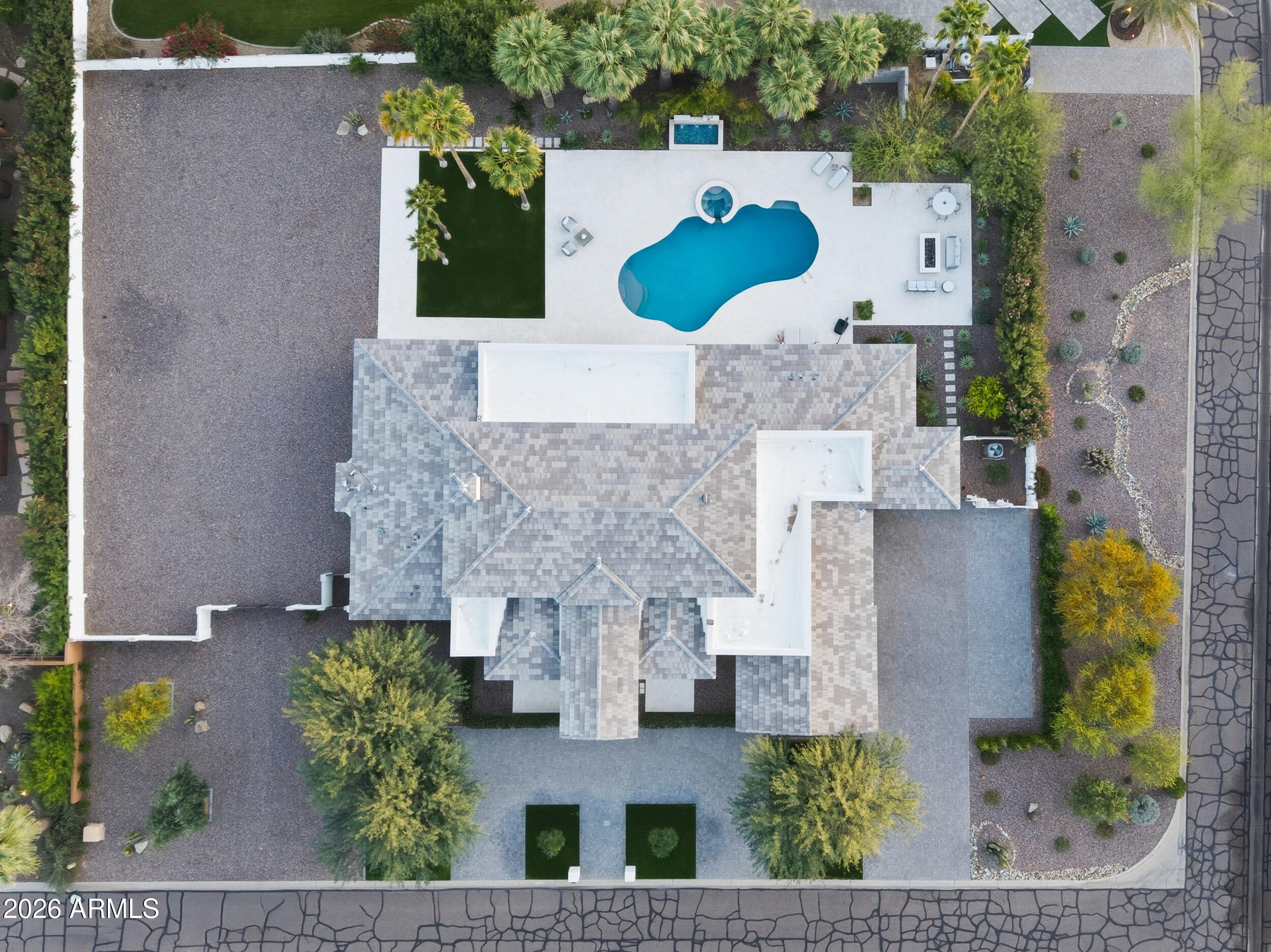 6129 E TURQUOISE Avenue