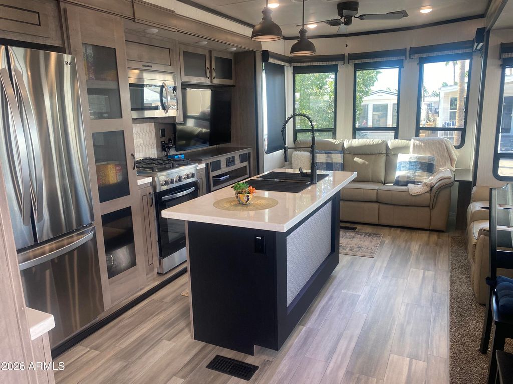 Photo of 1406 S Havasupai Drive #406, Apache Junction, AZ 85119 (MLS # 6978969)