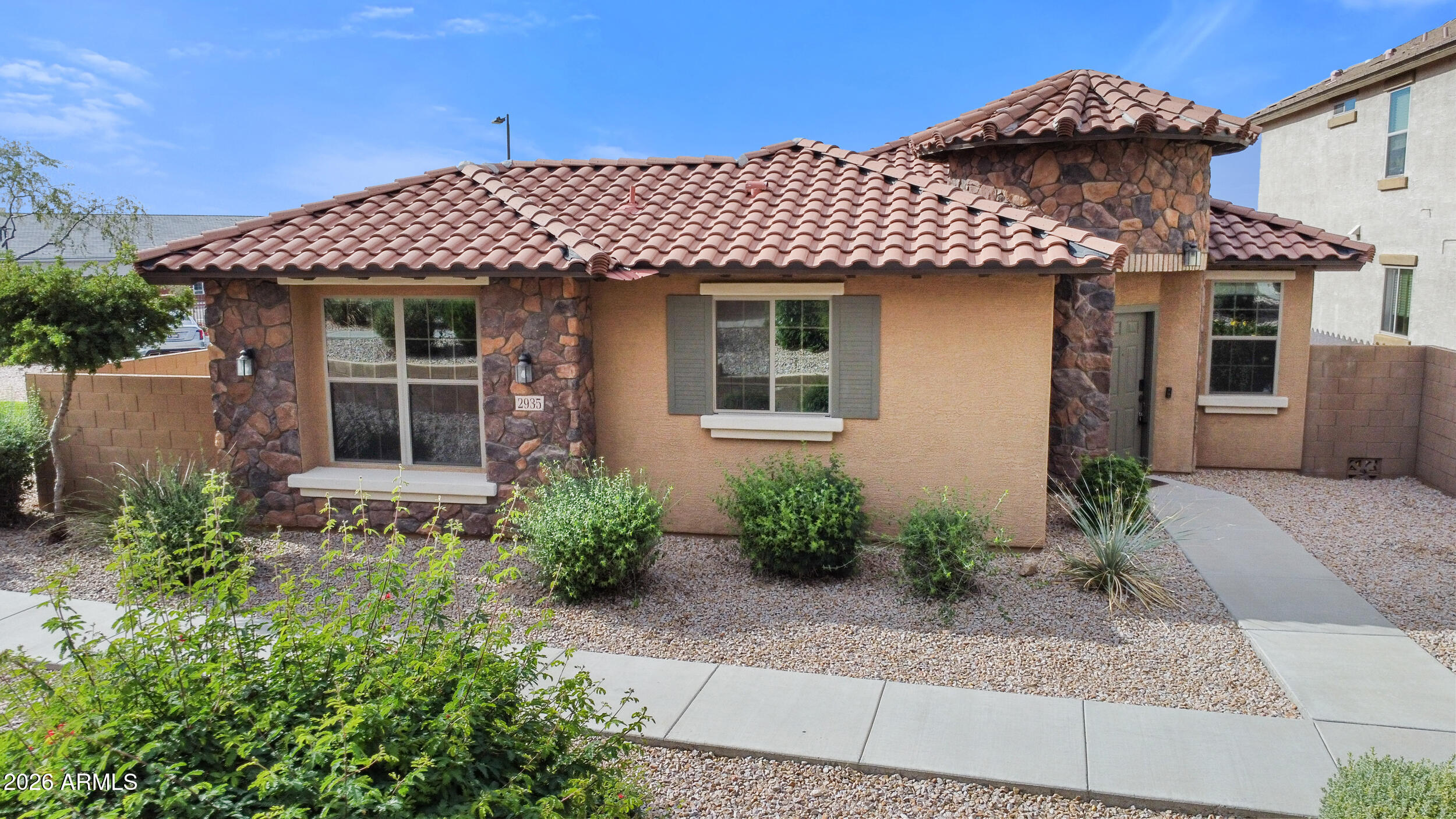 2935 N SONORAN Hills