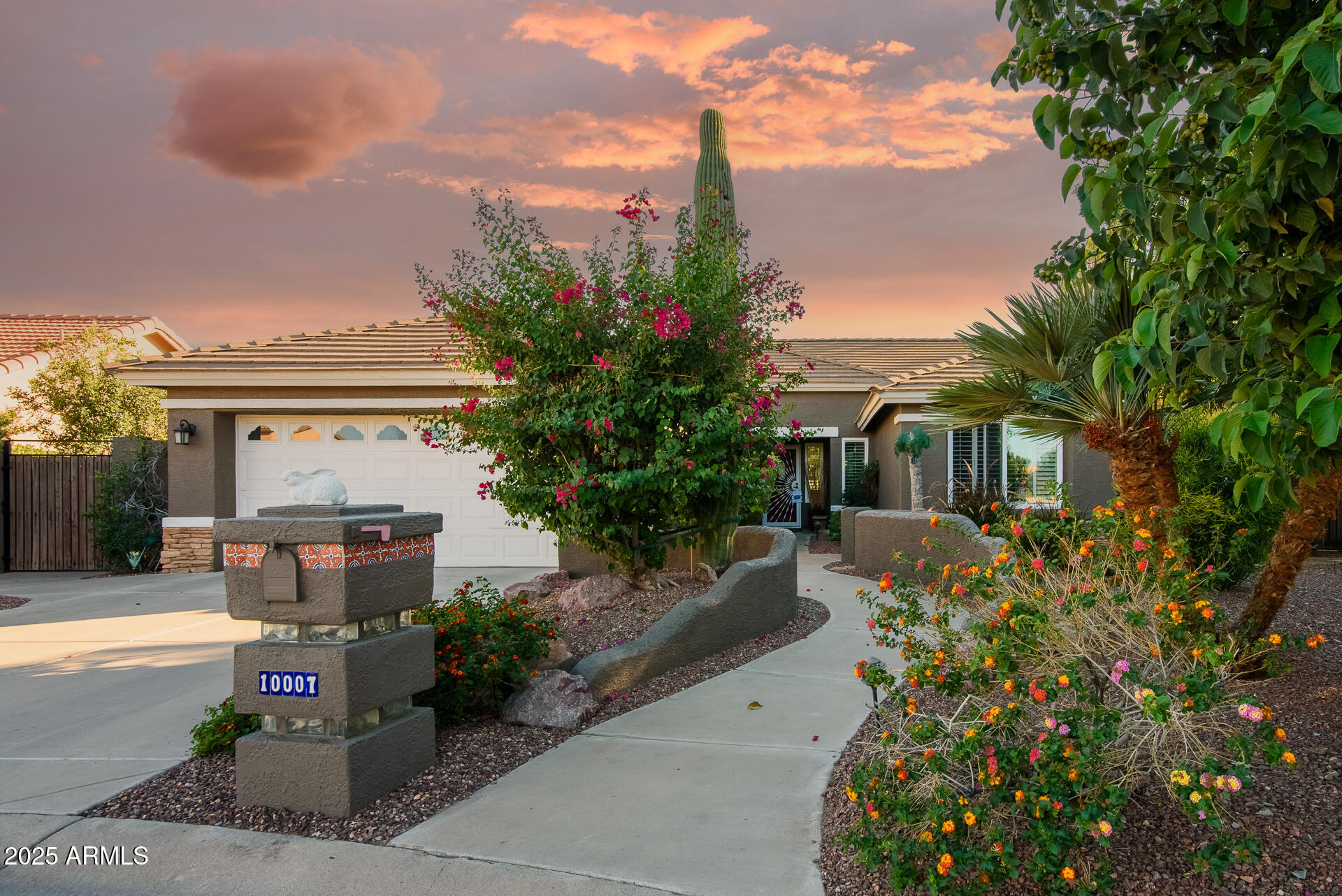 10007 E ARROWVALE Drive