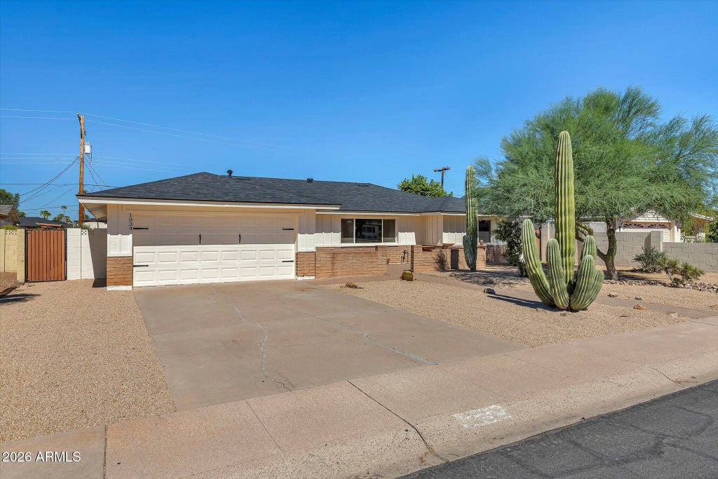 Photo of 1034 E Hermosa Drive, Tempe, AZ 85282 (MLS # 7088604)