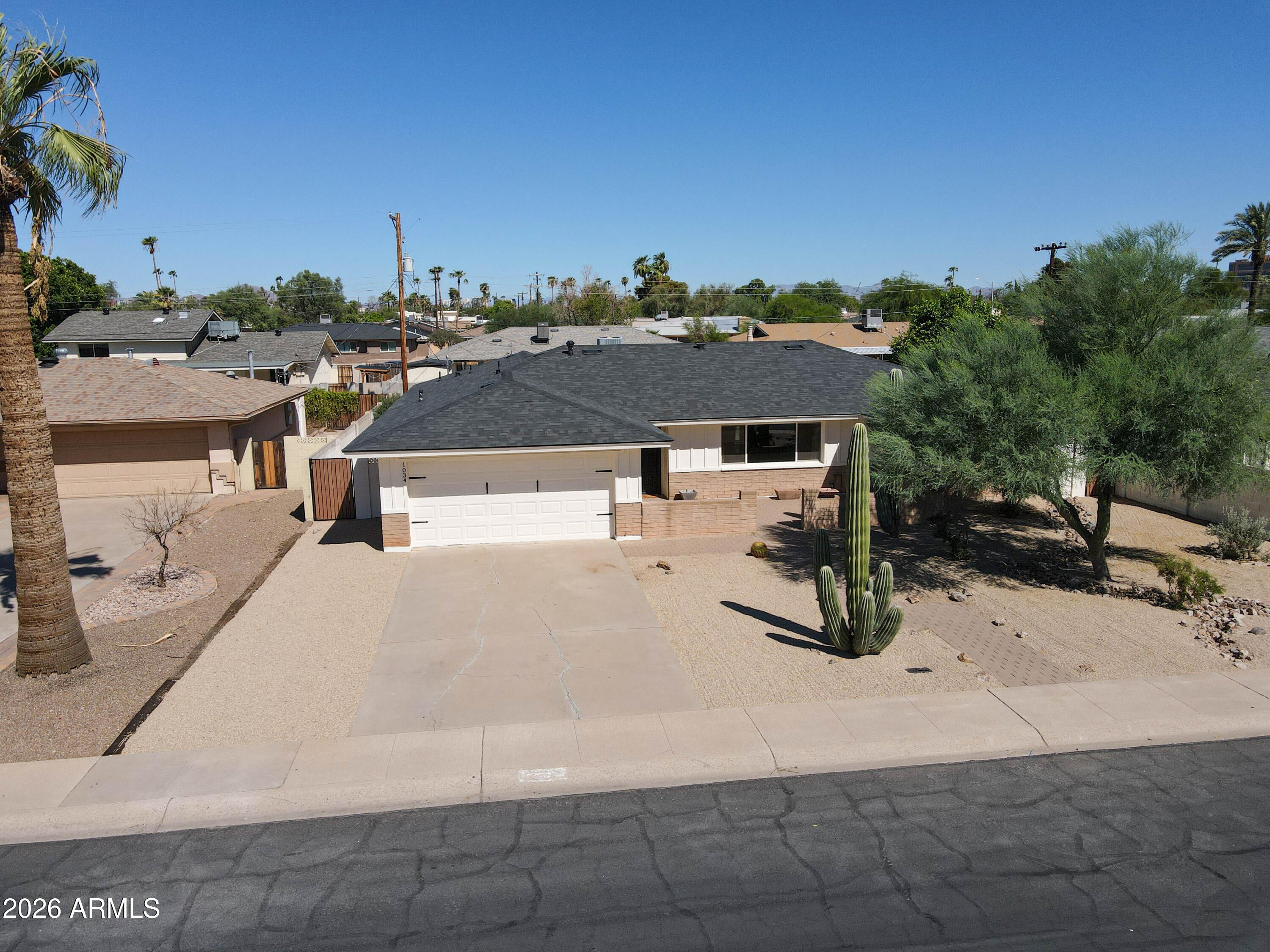 1034 E HERMOSA Drive