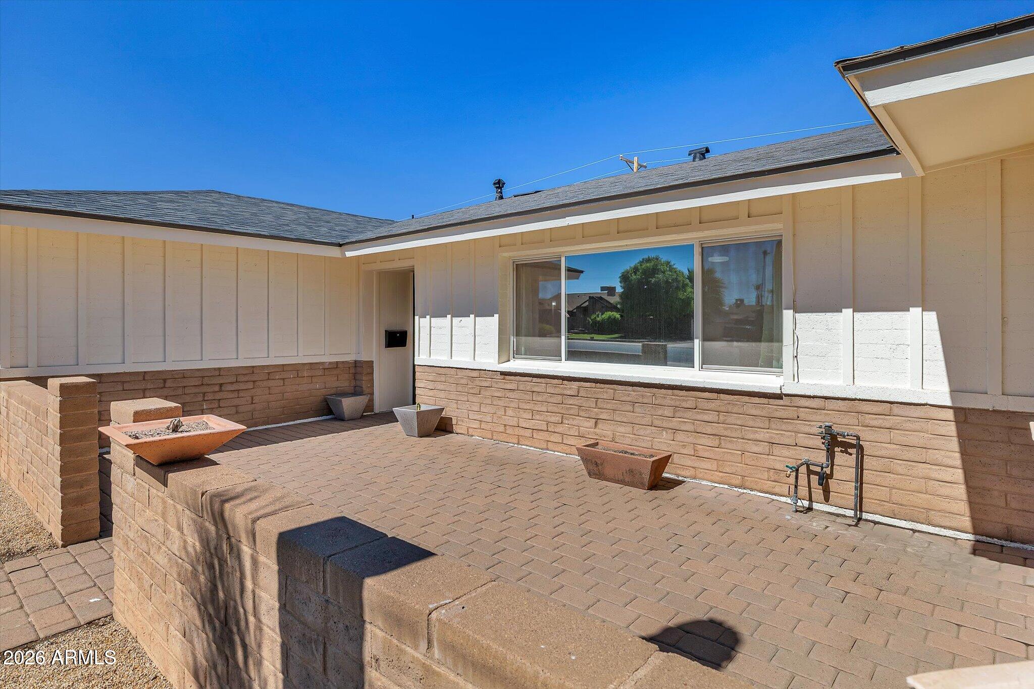 1034 E HERMOSA Drive