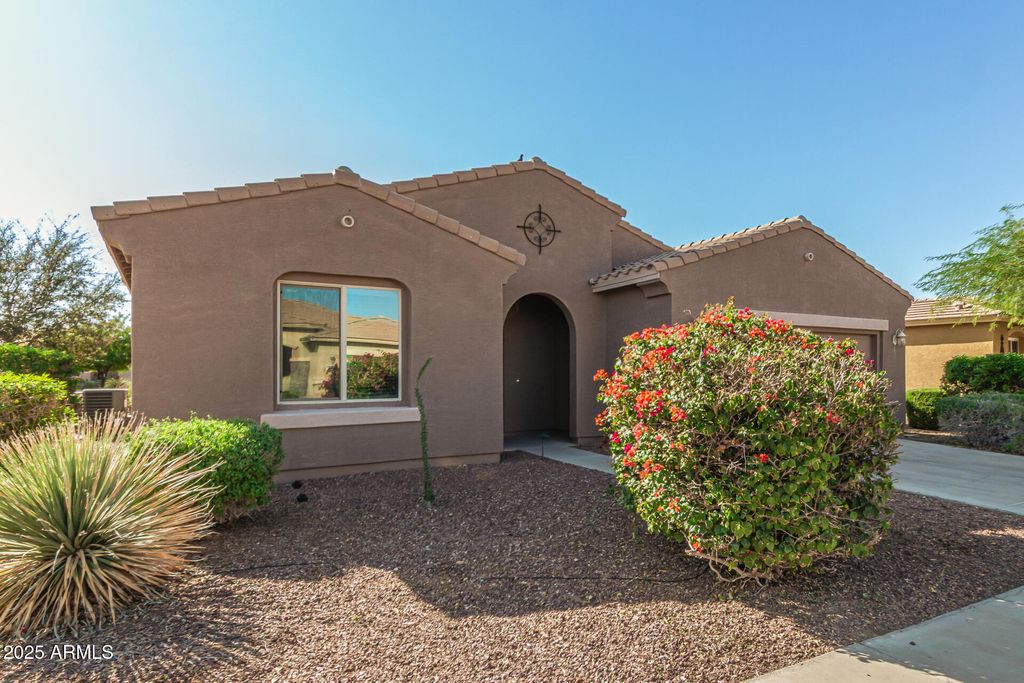 Photo of 20104 N Geyser Drive, Maricopa, AZ 85138 (MLS # 6946426)