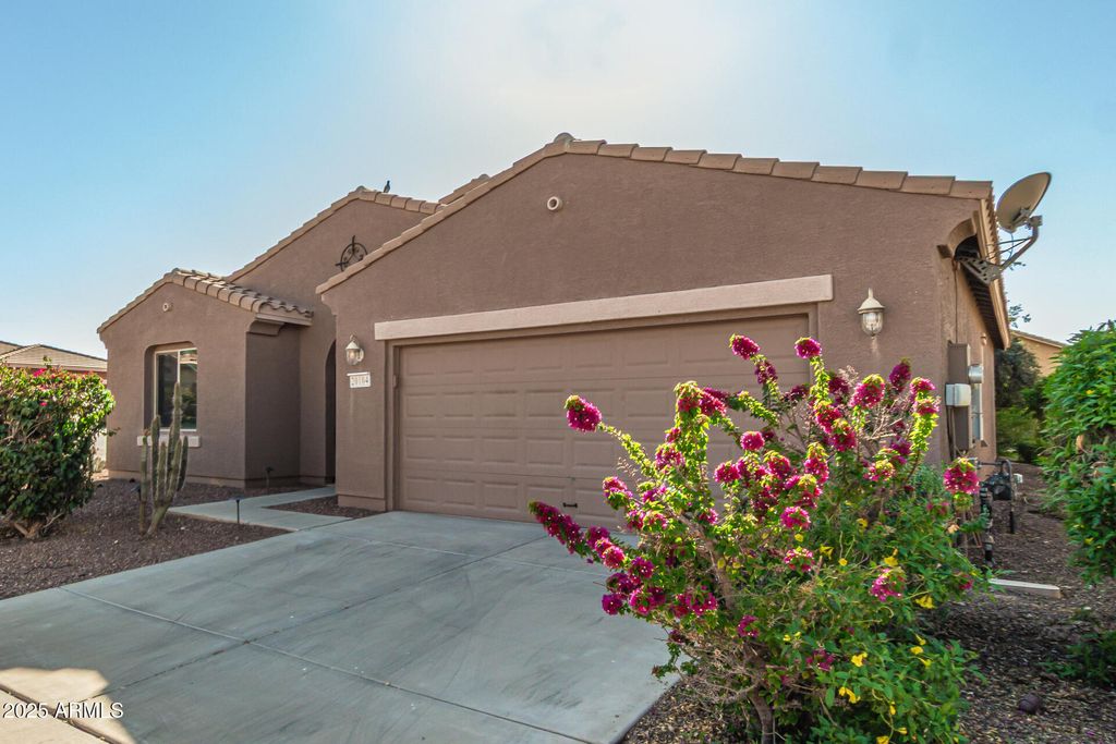 Photo of 20104 N Geyser Drive, Maricopa, AZ 85138 (MLS # 6946426)