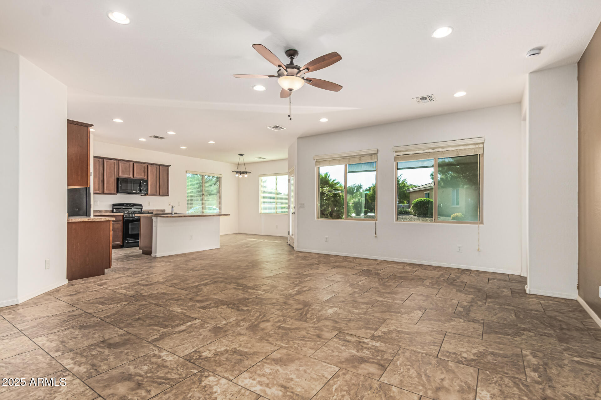 20104 N GEYSER Drive