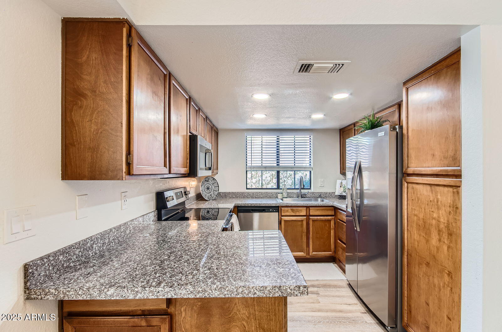 Tempe, Arizona 85288, United States, 1 Bedroom Bedrooms, ,1 BathroomBathrooms,Residential,Active,161623