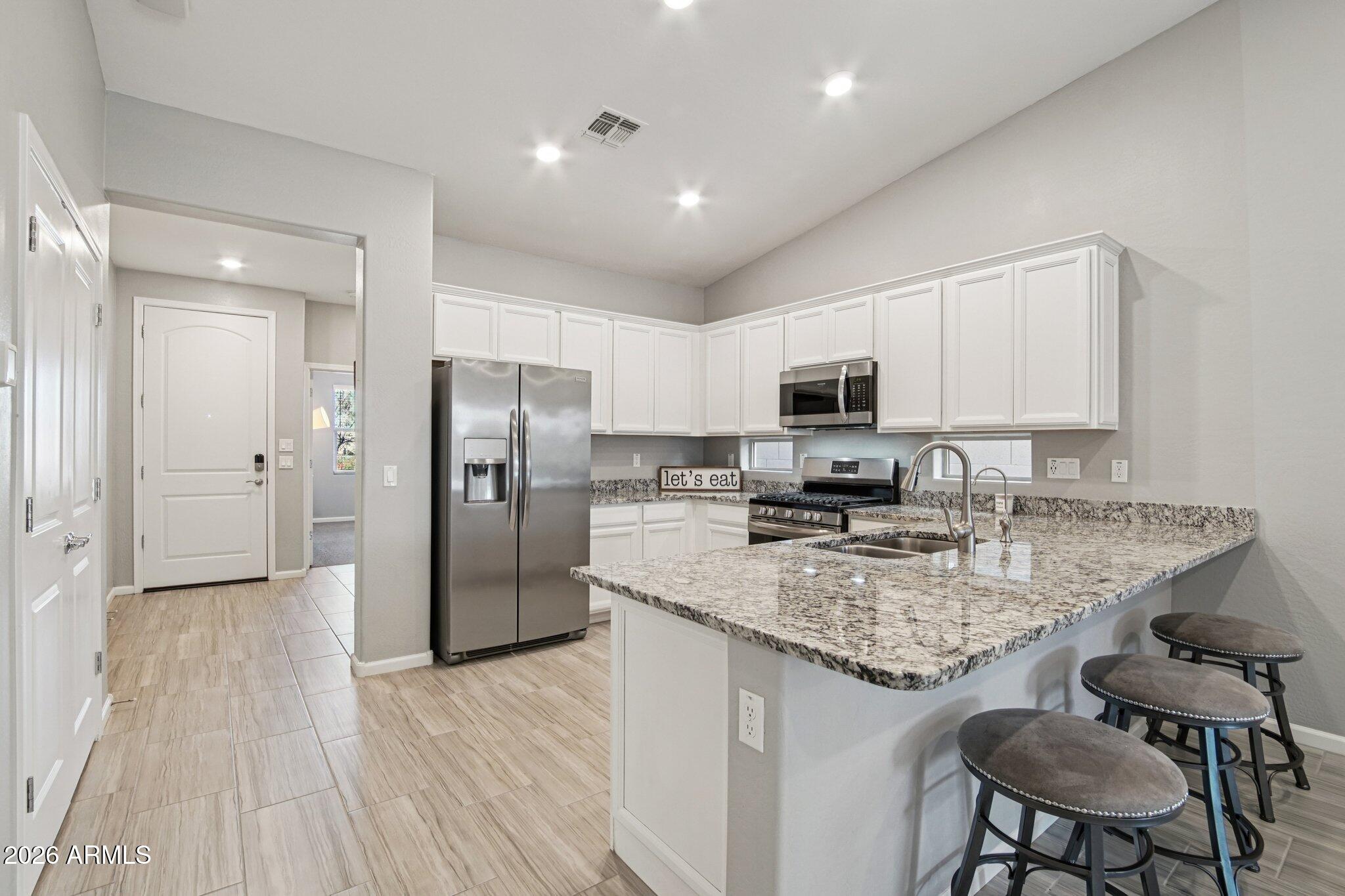 12413 W MYRTLE Court