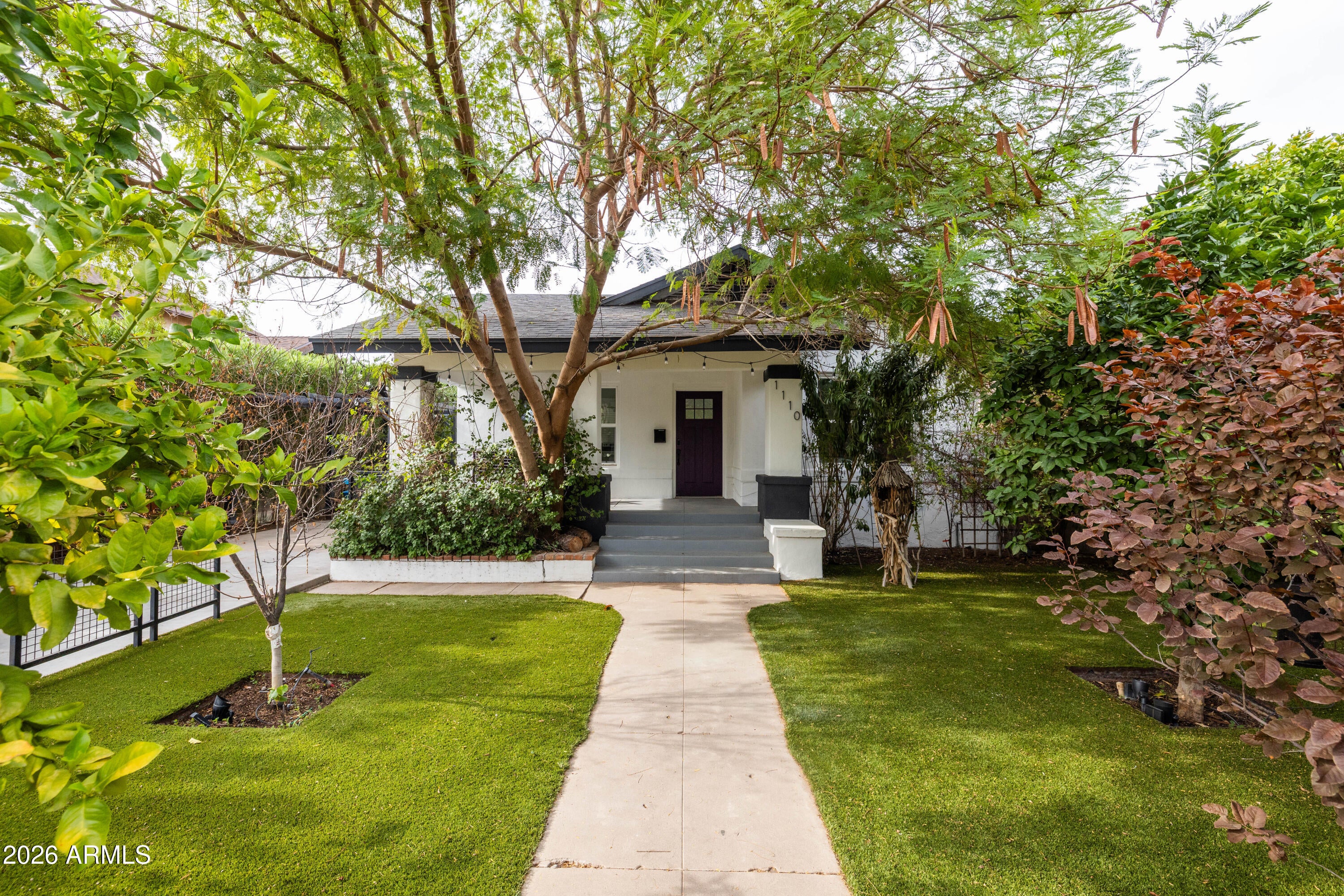 1110 E MCKINLEY Street