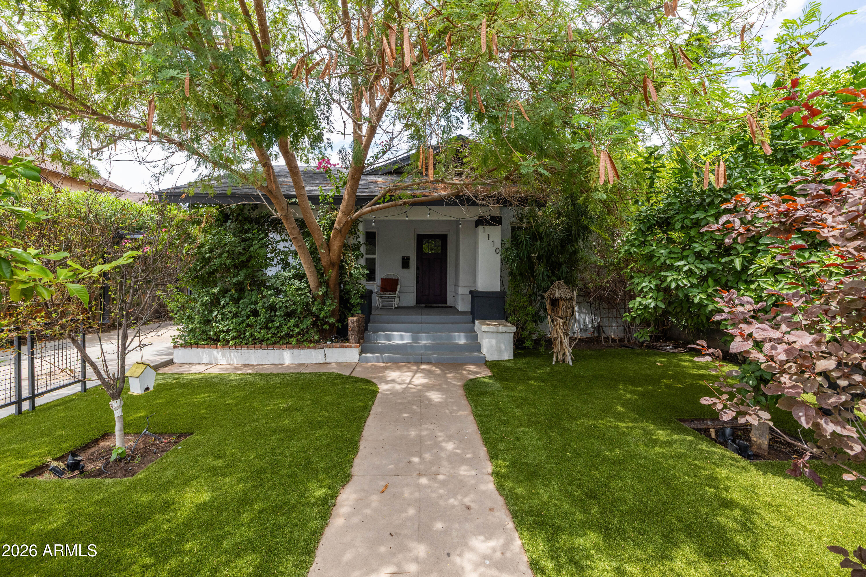 1110 E MCKINLEY Street