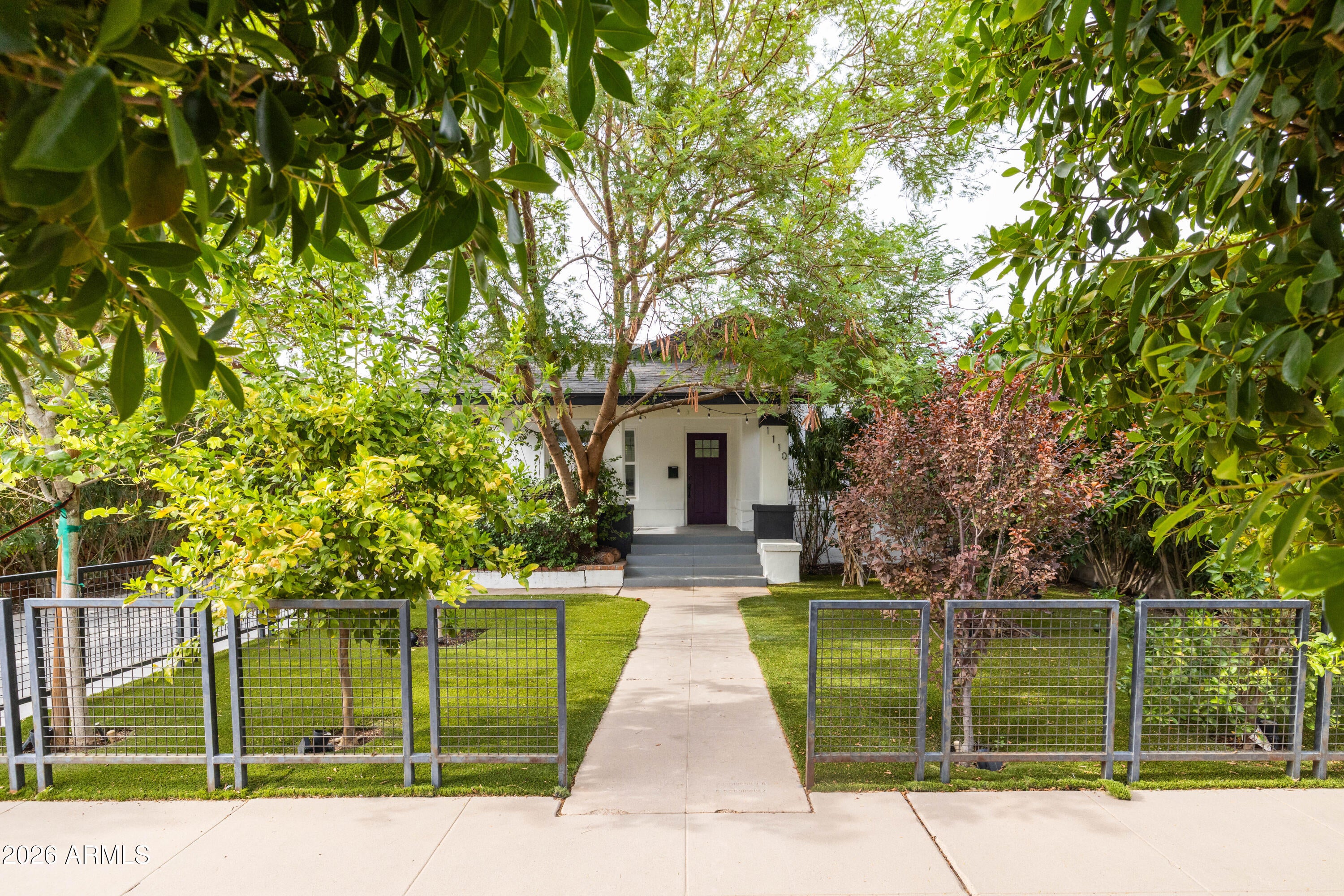 1110 E MCKINLEY Street