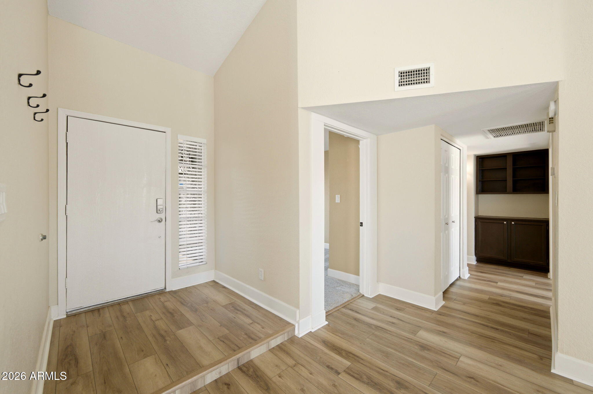 902 W SEQUOIA Drive