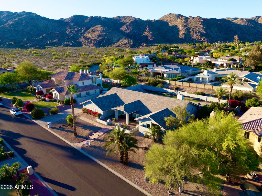 Photo of 3306 E Tonto Drive, Phoenix, AZ 85044 (MLS # 7002176)