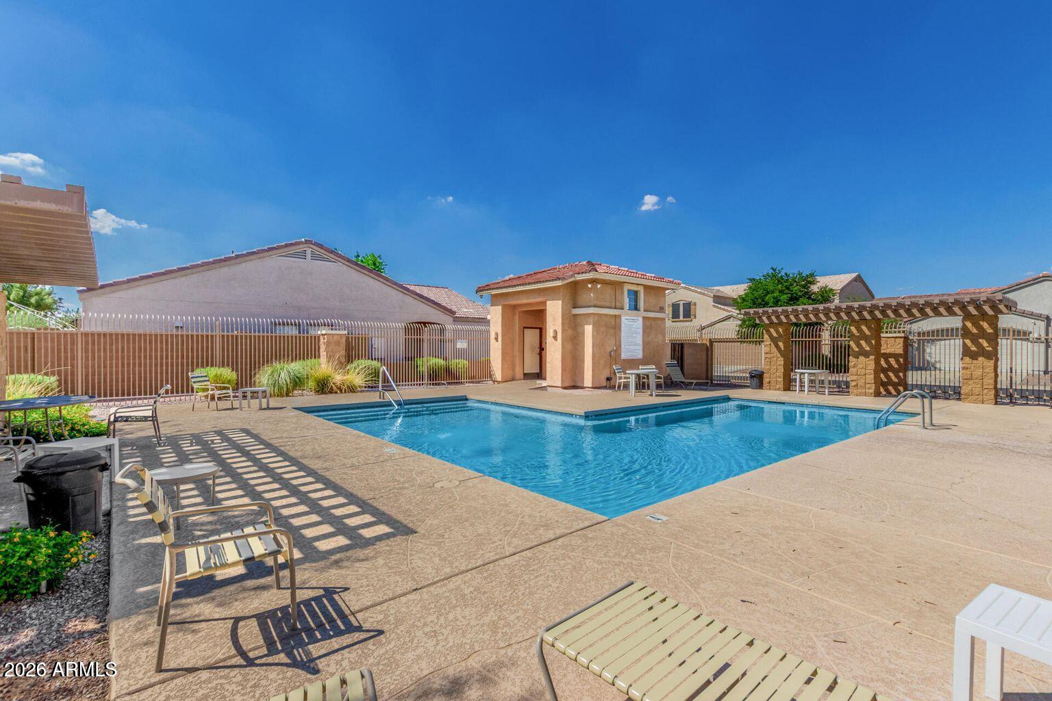 TOWNSEND SQUARE - Residential