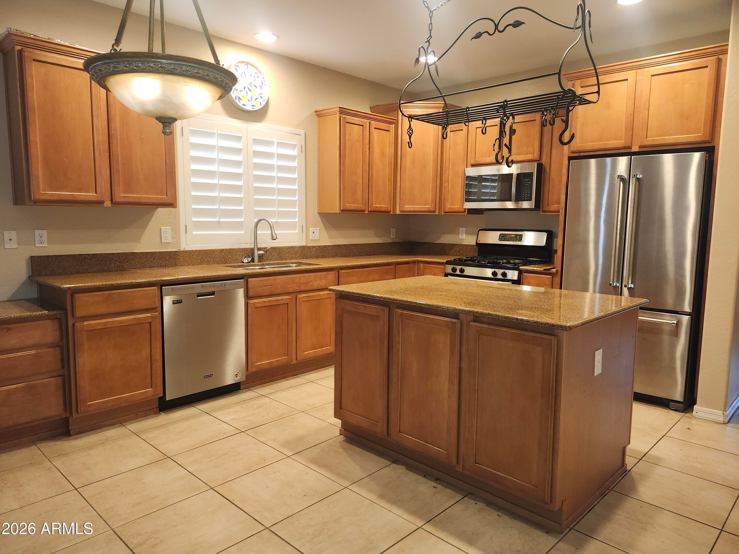 5205 W MOLLY Lane