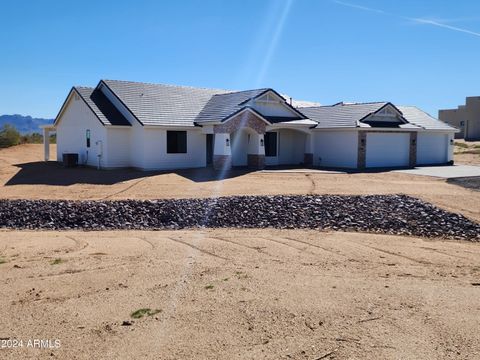 1535 W ARROWHEAD Lane San Tan Valley AZ 85144