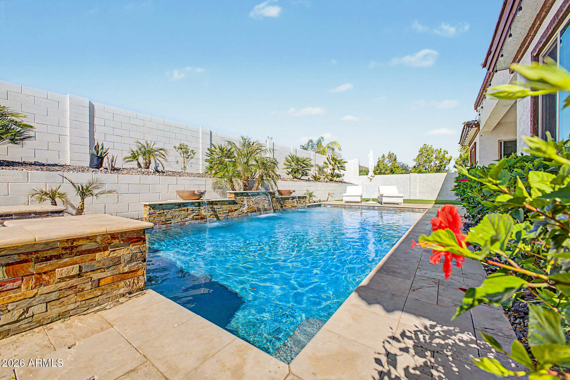 18378 W GOLDENROD Street