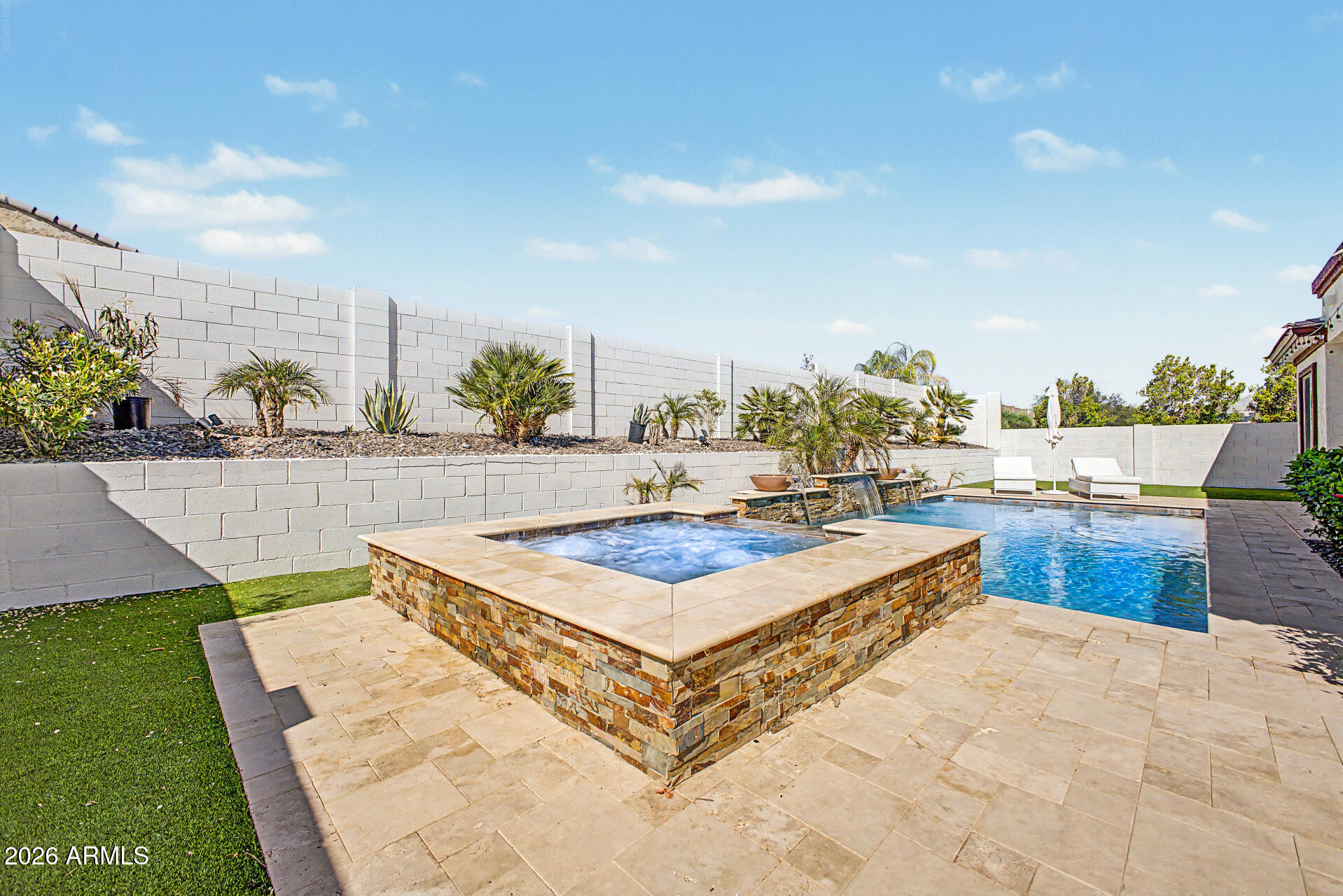 18378 W GOLDENROD Street