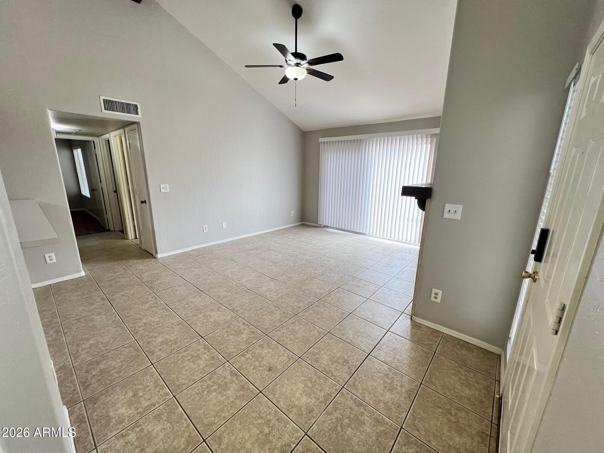 2100 W LEMON TREE Place 25