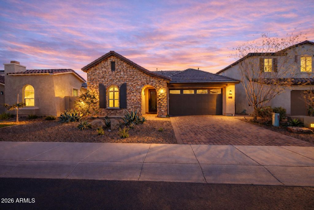 Photo of 9785 W Robin Lane, Peoria, AZ 85383 (MLS # 6988968)