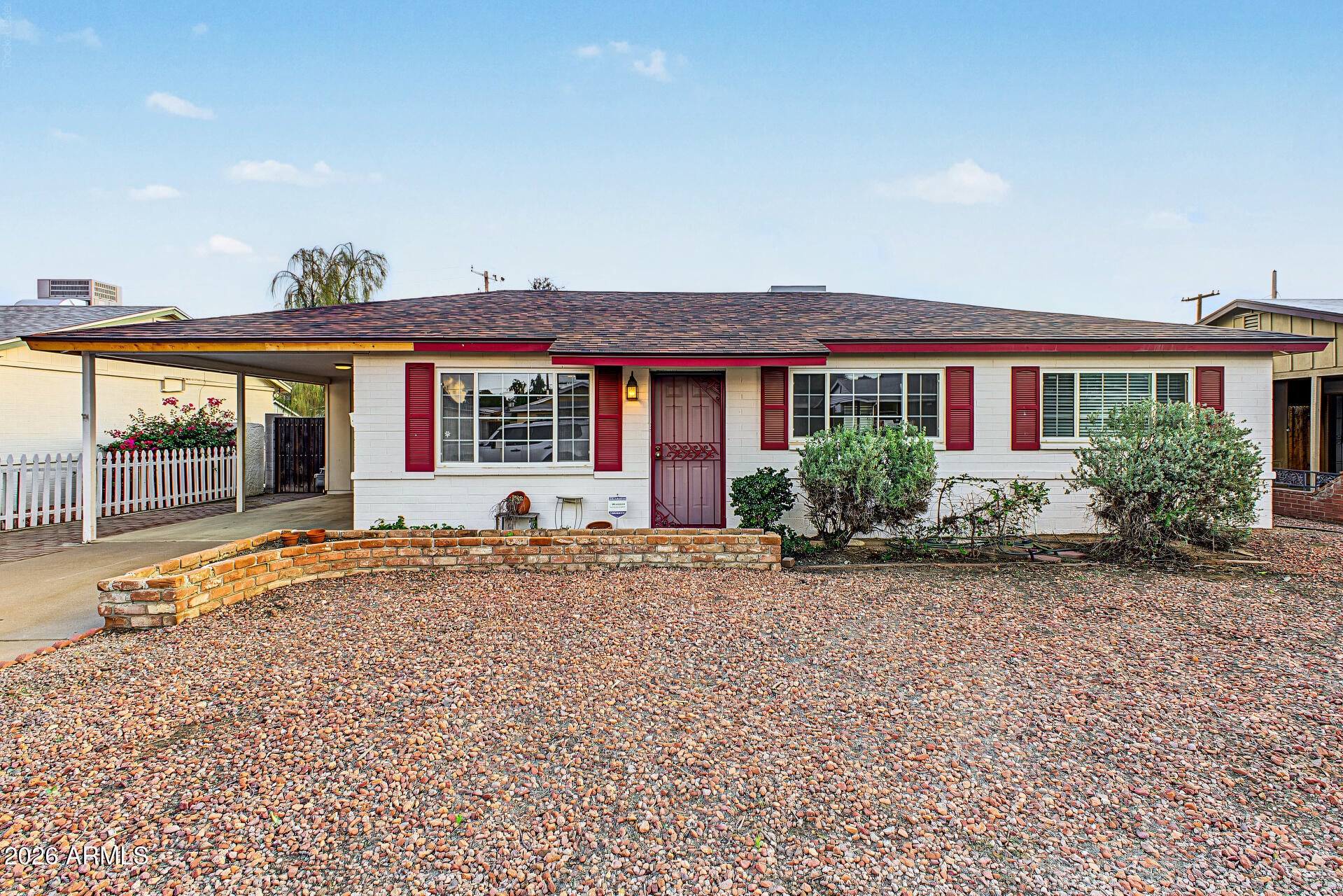 1007 E RUTH Avenue