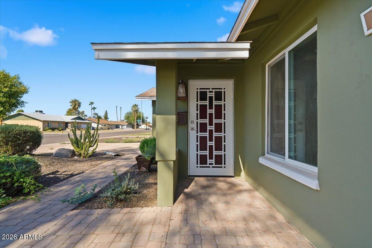 1506 E BROADMOR Drive