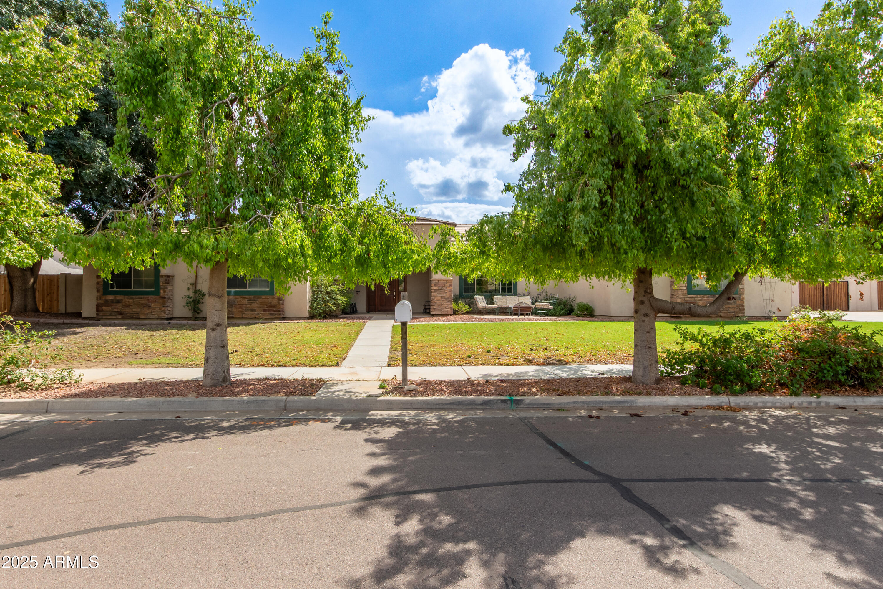 19943 E AUGUSTUS Avenue