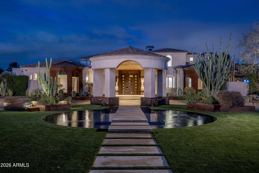 Photo of 21423 S 147th Street, Gilbert, AZ 85298 (MLS # 7092386)