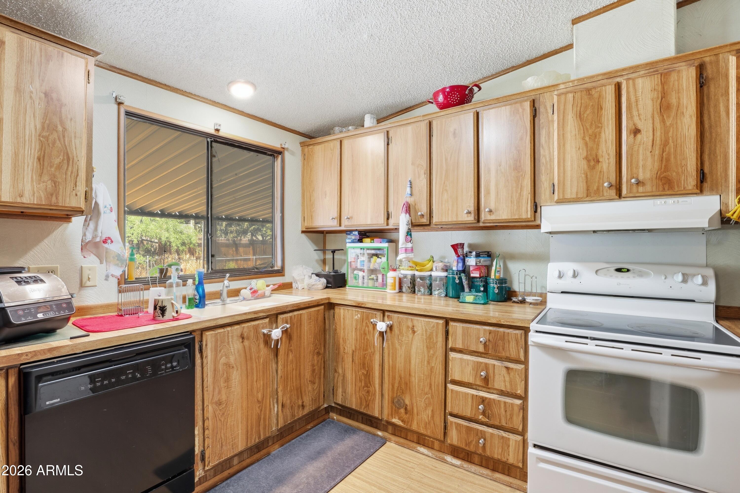 650 N DEER CREEK Drive