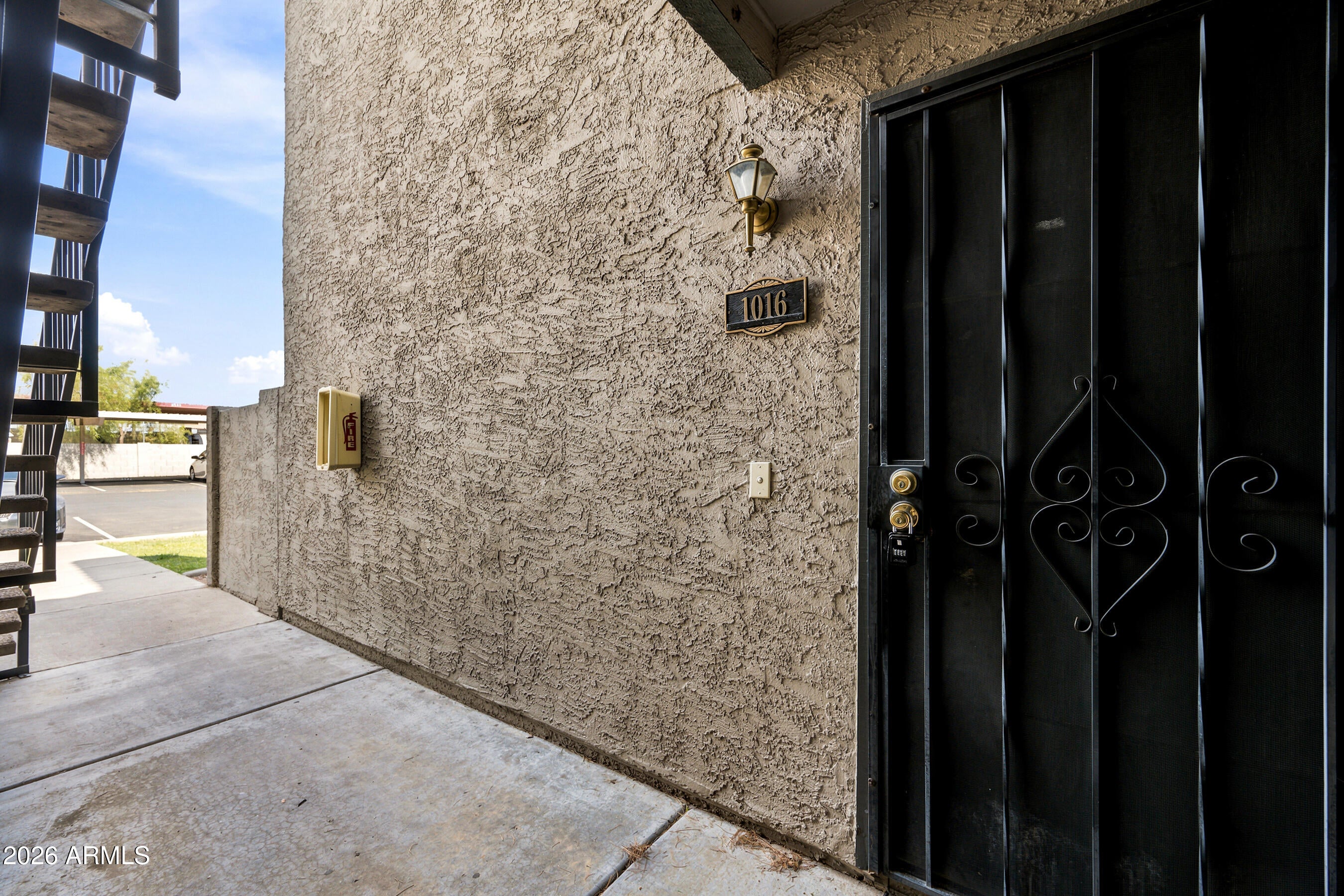 533 W GUADALUPE Road 1016