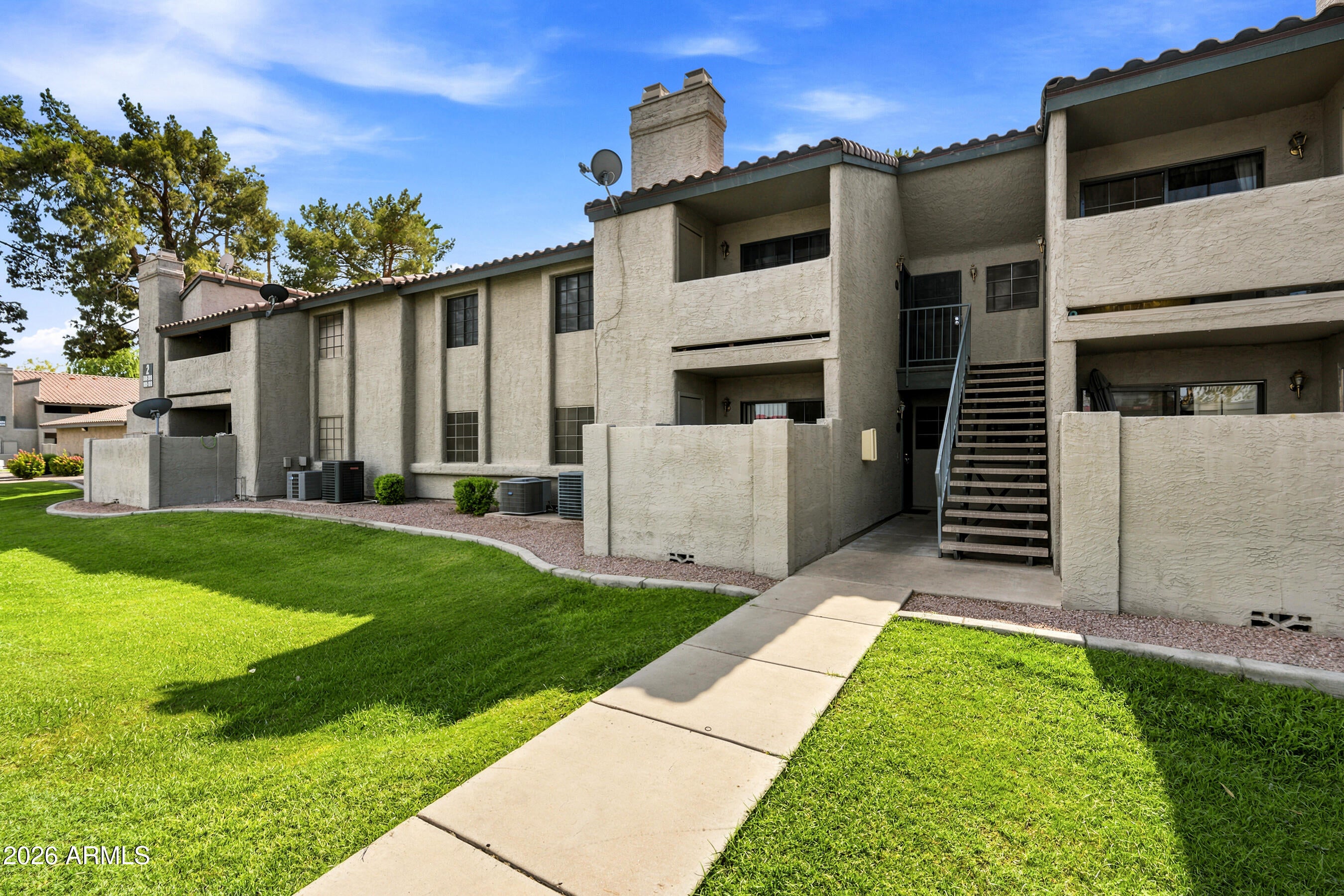 533 W GUADALUPE Road 1016
