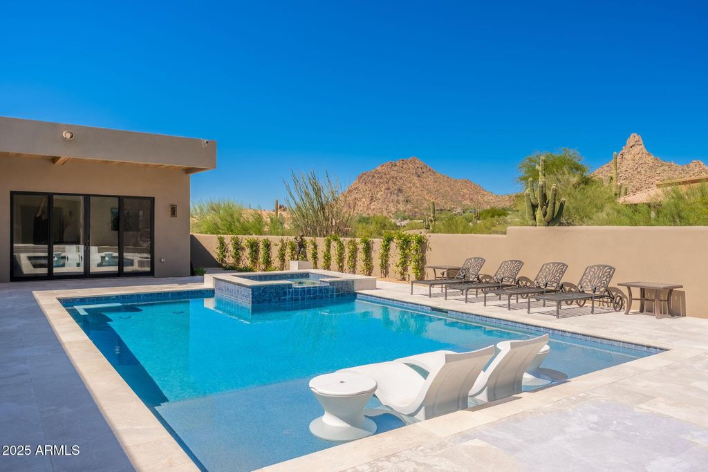 Photo of 10160 E Saddle Horn Trail, Scottsdale, AZ 85255 (MLS # 6925083)