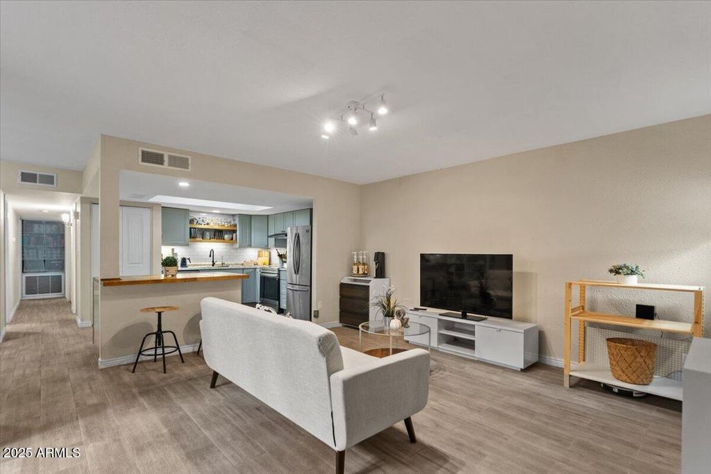 Photo of 640 N Hobson, Mesa, AZ 85203 (MLS # 6929114)