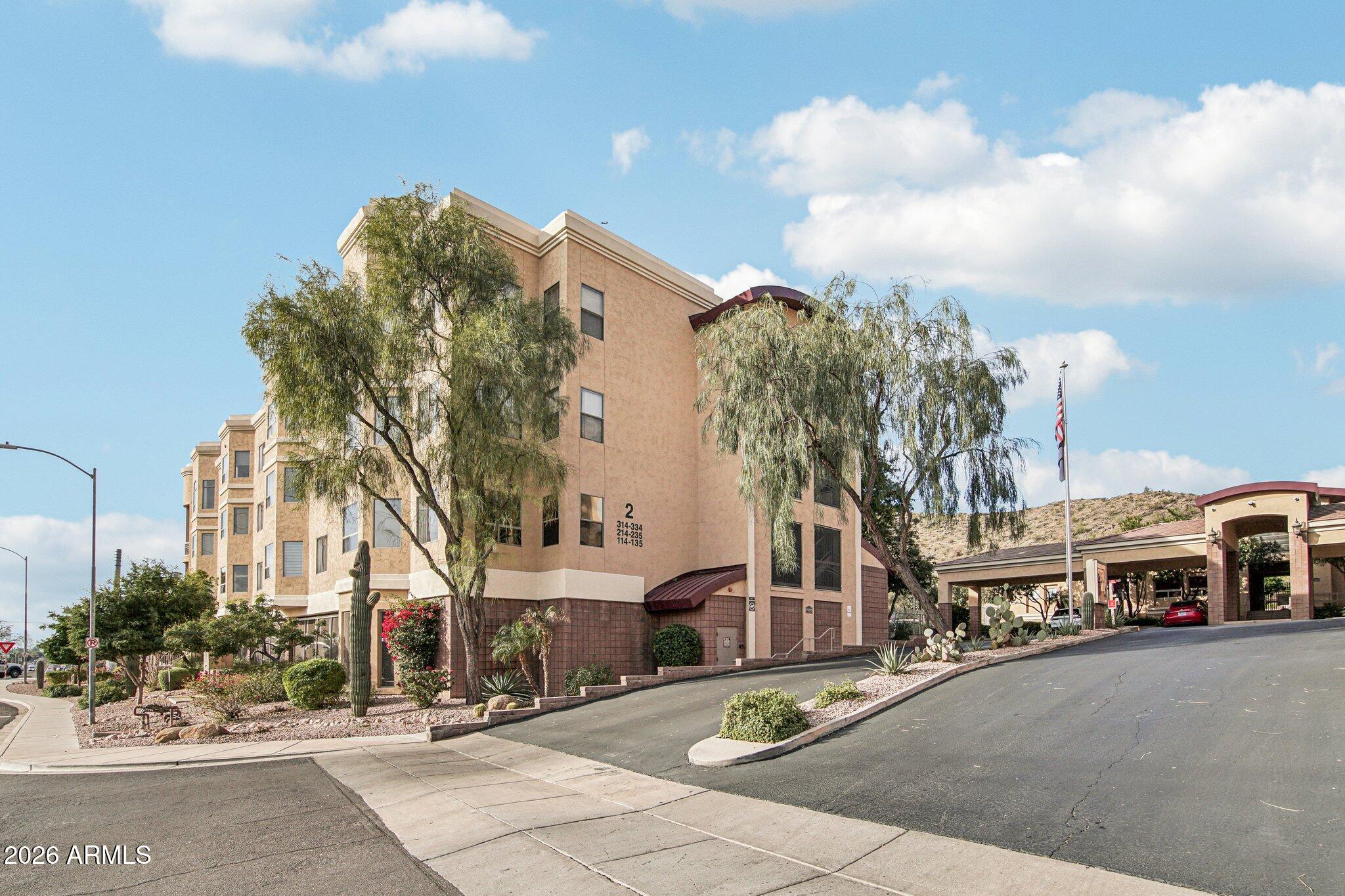 9820 N CENTRAL Avenue 123