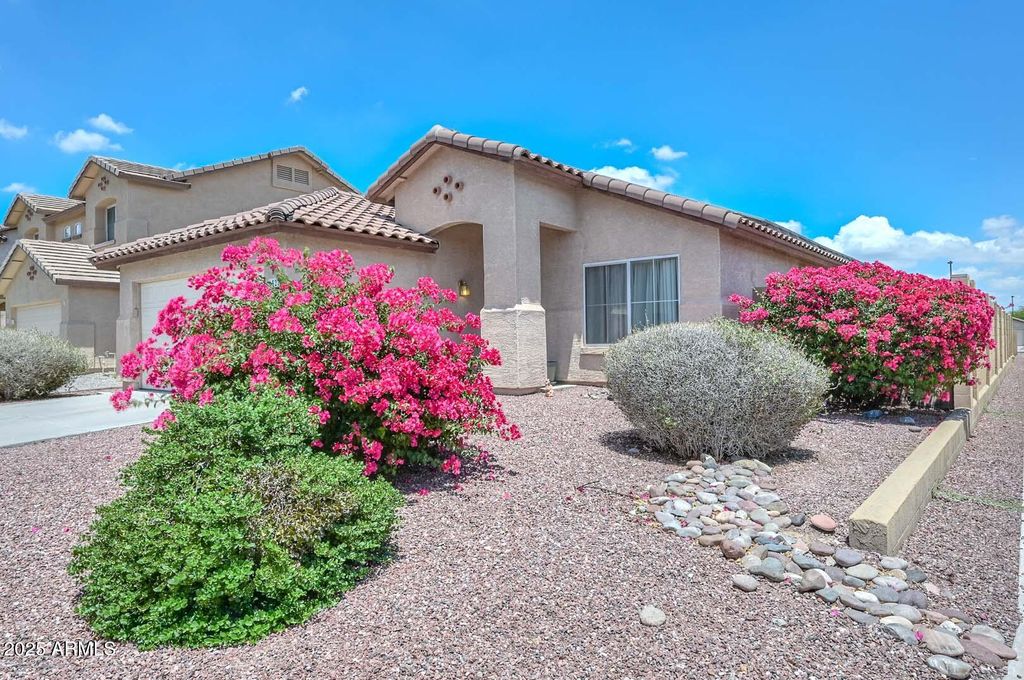 Photo of 1527 S 219th Lane, Buckeye, AZ 85326 (MLS # 6963793)