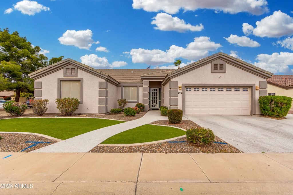 Photo of 946 W Torrey Pines Boulevard, Casa Grande, AZ 85122 (MLS # 6980448)