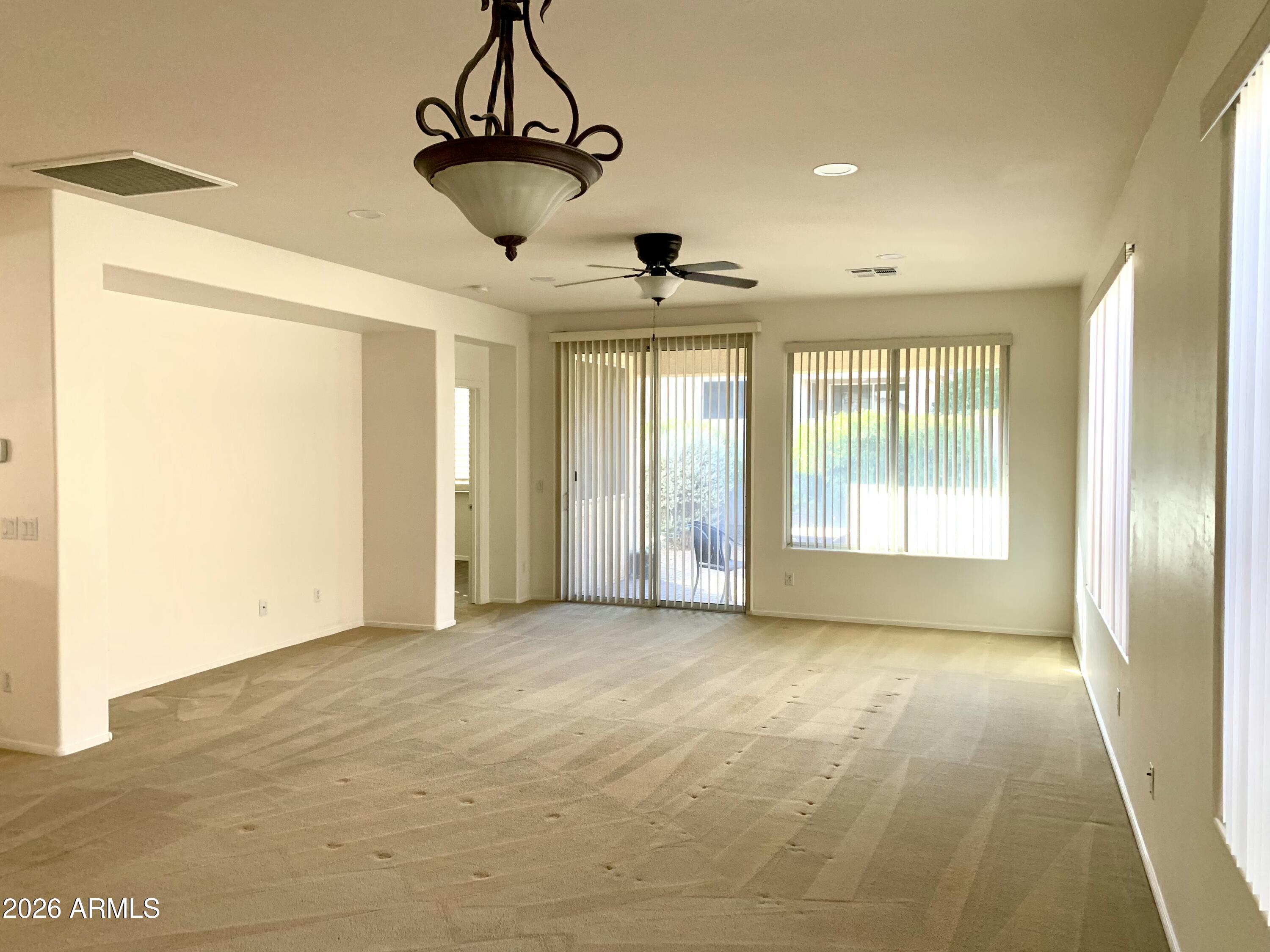 22946 W DESERT BLOOM Street