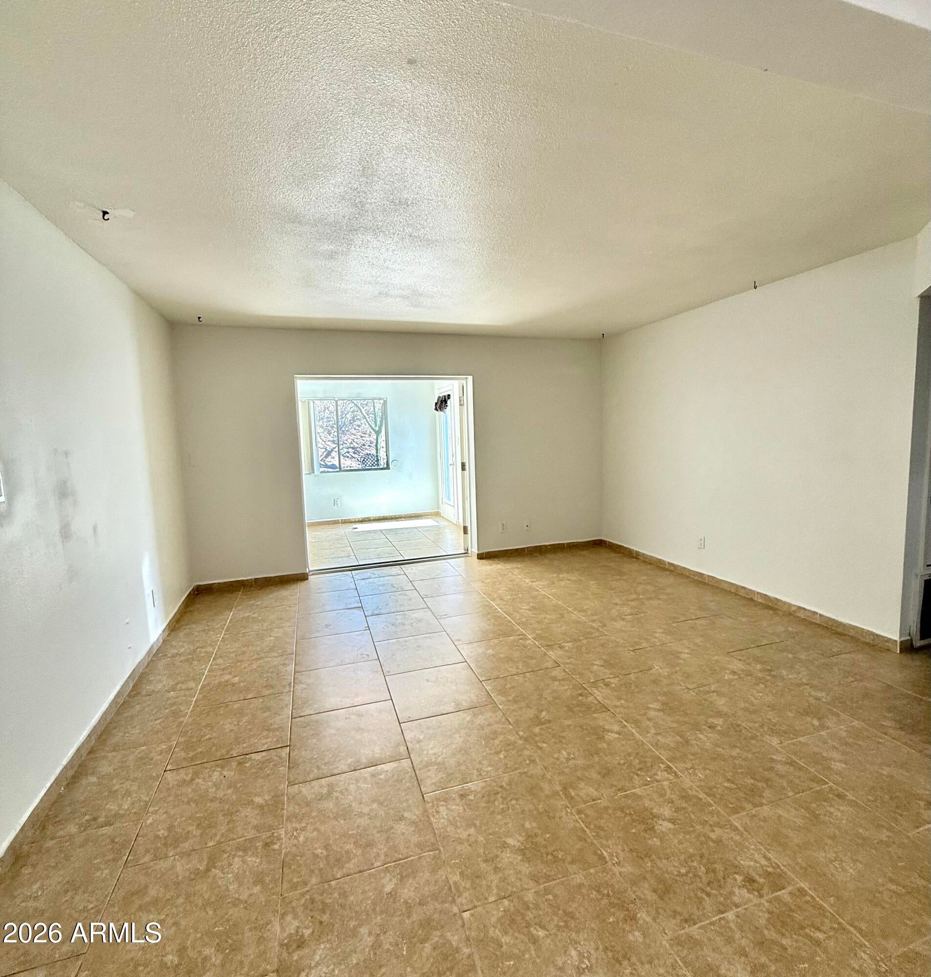 1130 E BUTLER Drive A1