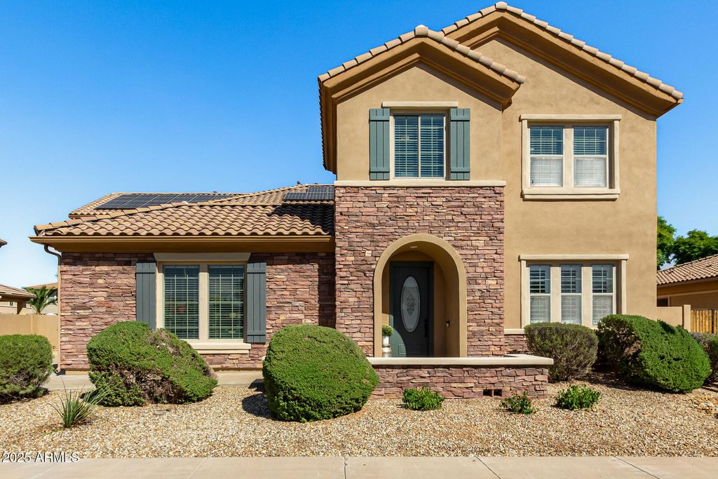 Photo of 15800 W Glenrosa Avenue, Goodyear, AZ 85395 (MLS # 6931644)
