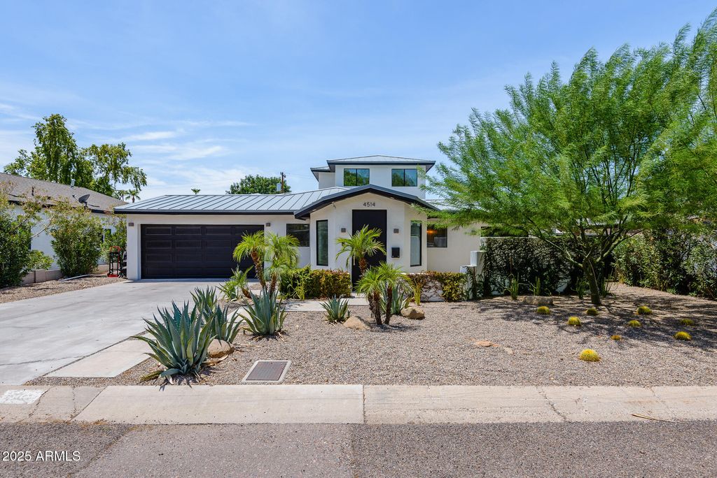 Photo of 4514 N 35th Place, Phoenix, AZ 85018 (MLS # 6935895)