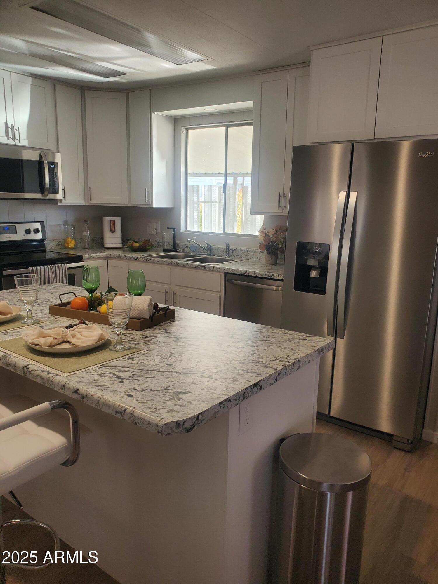 3300 E Broadway Road 128